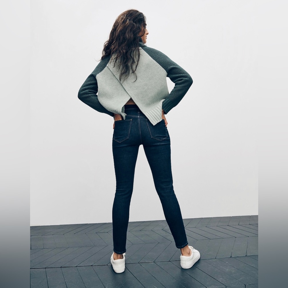 Madewell 9" Mid-Rise Skinny Jeans in Orland Wash: TENCEL™ Denim Edition - Picture 5 of 14